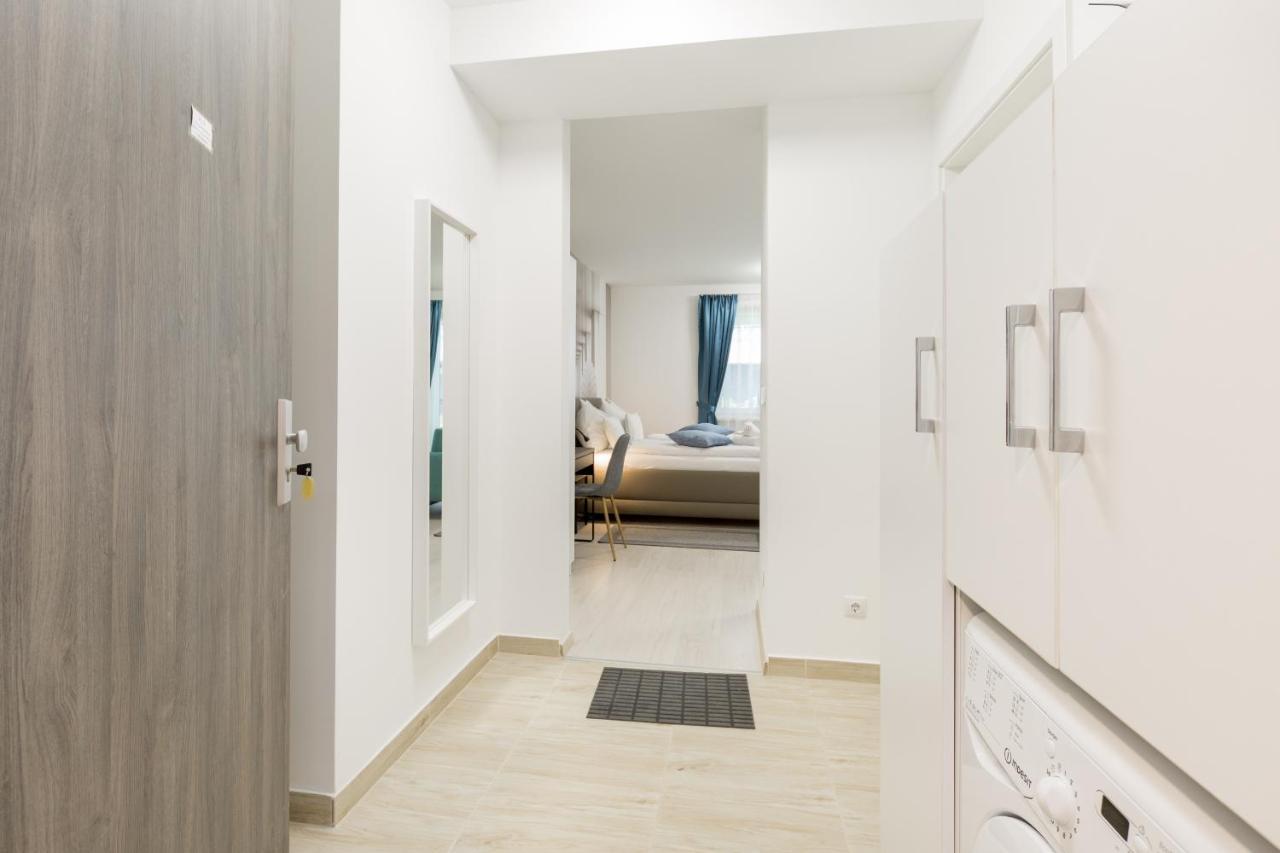 Downtown Residences Leo - Ac, Elevator, Terrace Apartamento