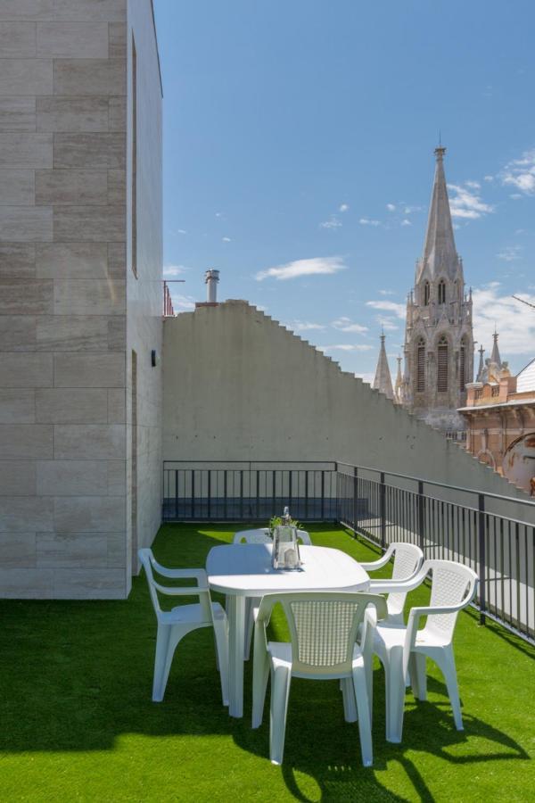 Downtown Residences Leo - Ac, Elevator, Terrace Apartamento