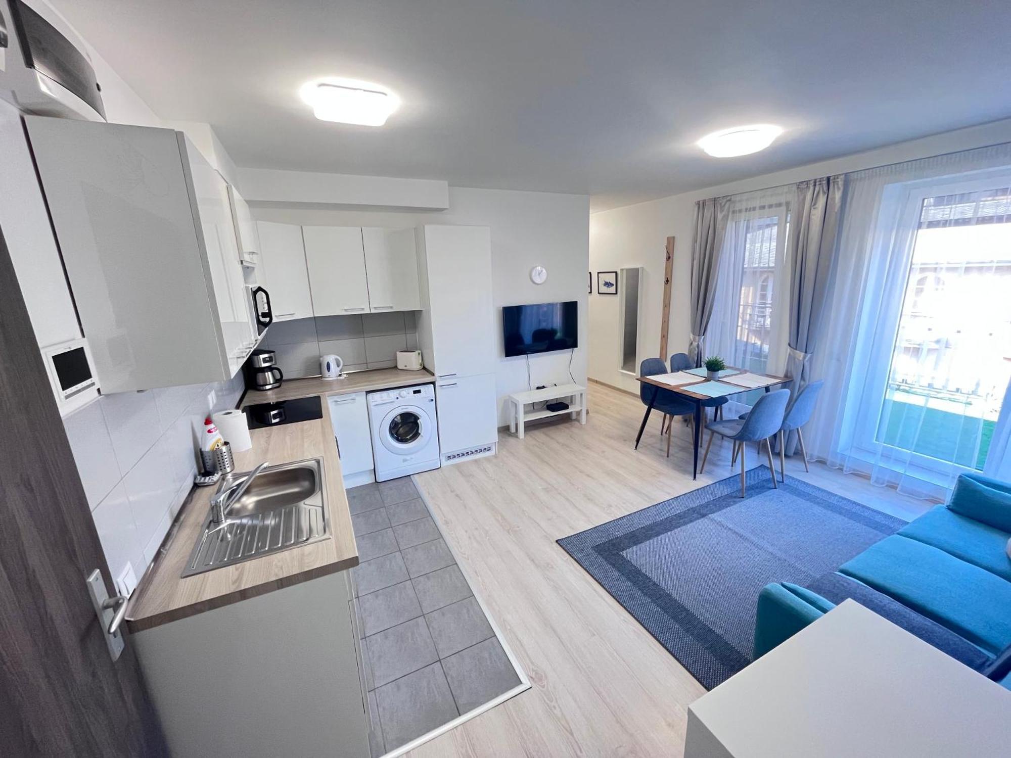 Downtown Residences Leo - Ac, Elevator, Terrace Apartamento